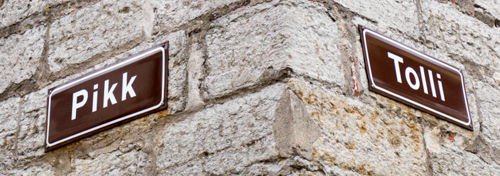 20160810 Tallinn Straßenschilder-1